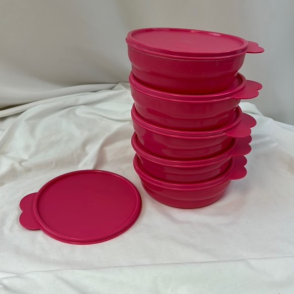 Tupperware Kitchen Tupperware 5 Bubble Gum Pink Cereal Bowls 245 6 Butterfly Tab Lid Seals